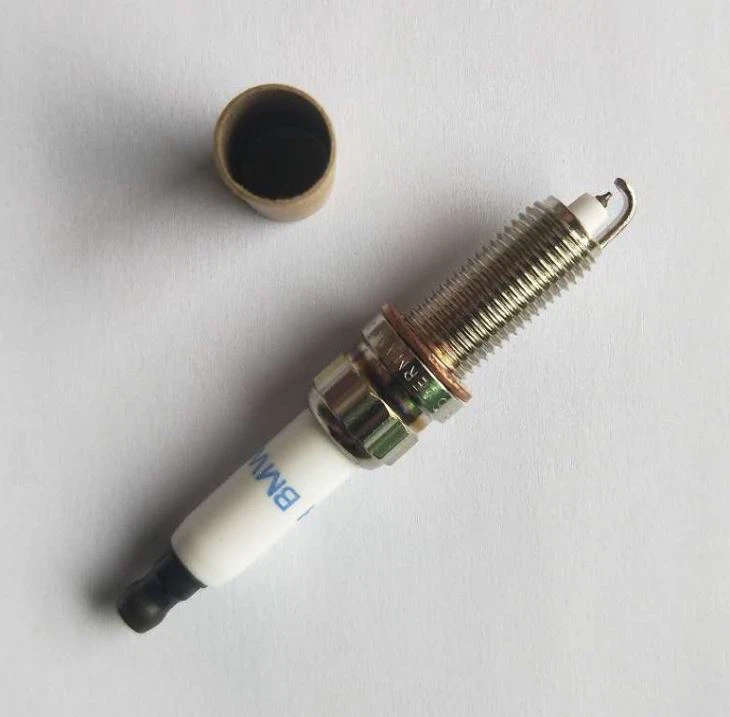 ボッシュイリジウムスパークプラグ